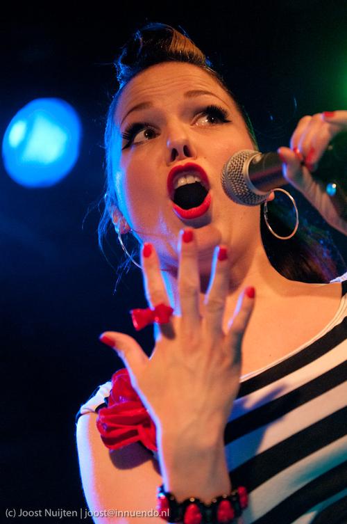 Imelda may перевод. Imelda May. Imelda May 2020. Imelda May 2000. Imelda May фото.